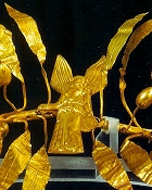 s-黄金の花冠（部分） 前4世紀中頃.jpg